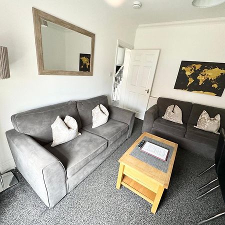 Riverside Townhouse Инвернес Екстериор снимка