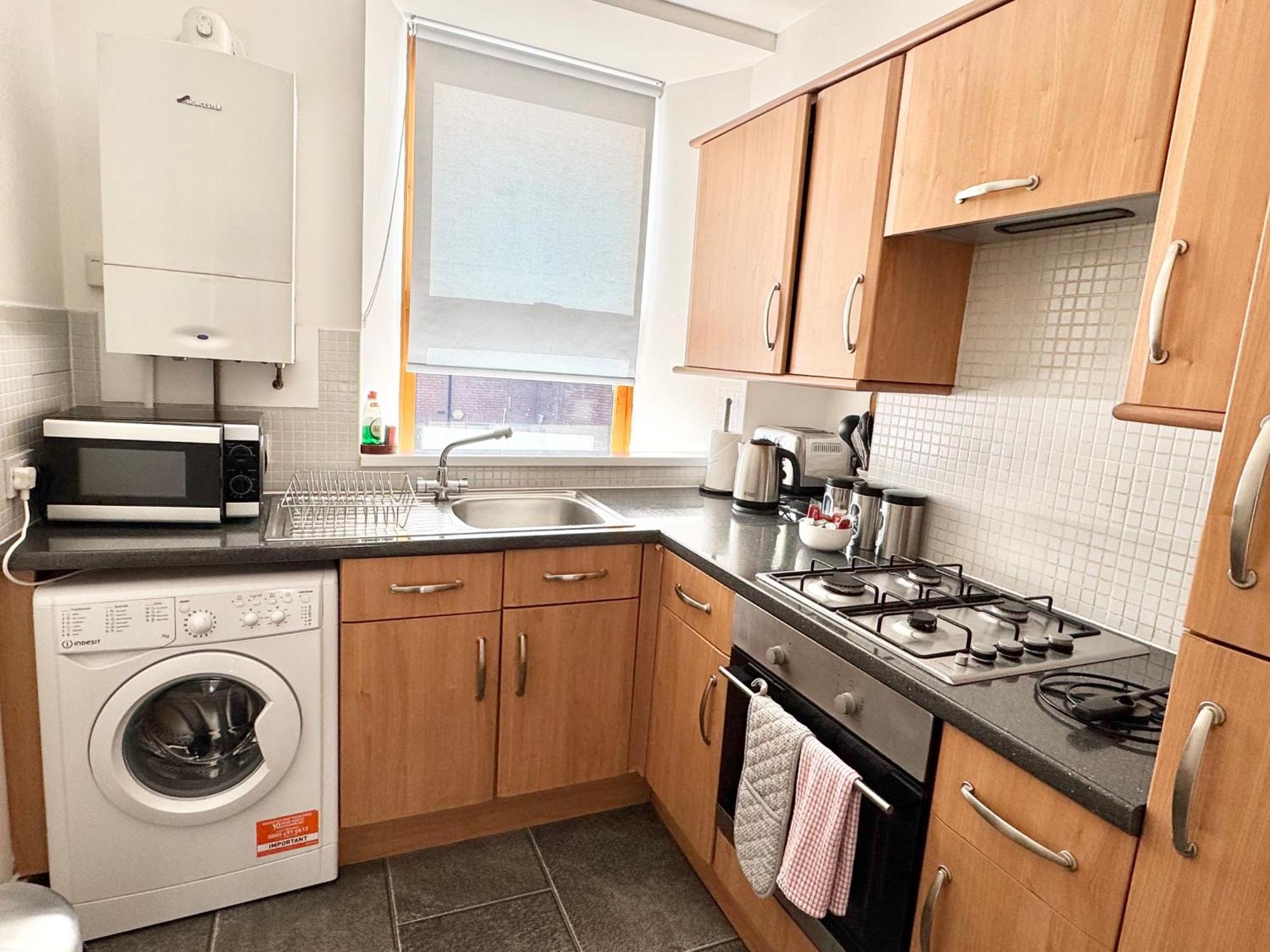 Riverside Townhouse Инвернес Екстериор снимка